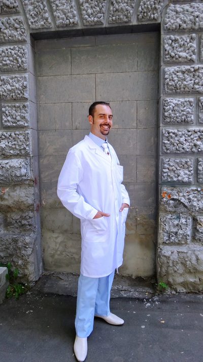 Actor Andrey Da! as a Doctor