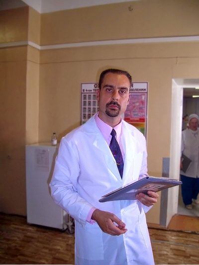 שחקן אנדריי דה! בתור רופא
