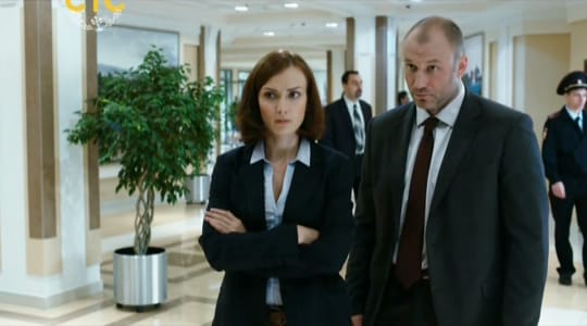 Actor Andrey Da! as Court Officer in ‘Bones’ Episode 6. (Kosti) Movie Stills