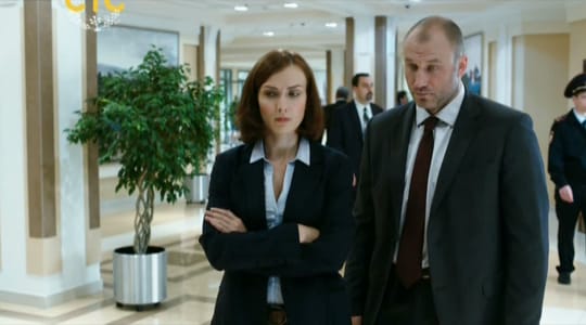 Actor Andrey Da! as Court Officer in ‘Bones’ Episode 6. (Kosti) Movie Stills