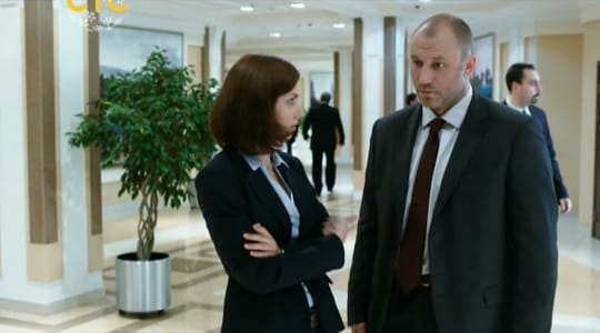 Actor Andrey Da! as Court Officer in ‘Bones’ Episode 6. (Kosti) Movie Stills