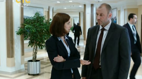 Actor Andrey Da! as Court Officer in ‘Bones’ Episode 6. (Kosti) Movie Stills