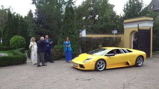 Actor Andrey Da! on the set of ‘Year in Tuscany’ as Oligarch Zakharov arriving on Yellow Lamborghini Murciélago (Backstage)